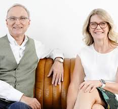 Beyond the Stereotypes: Warum Tony Attwood und Michelle Garnett beim Biomarker Workshop 2025 referieren